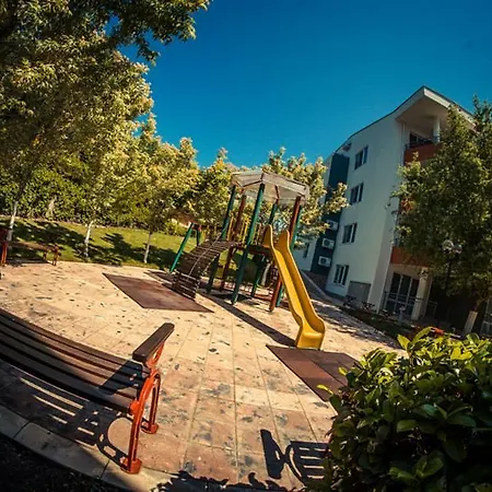 In Green Fort Апартаменты